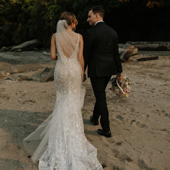 Wedding dress - Picture 7 of 7